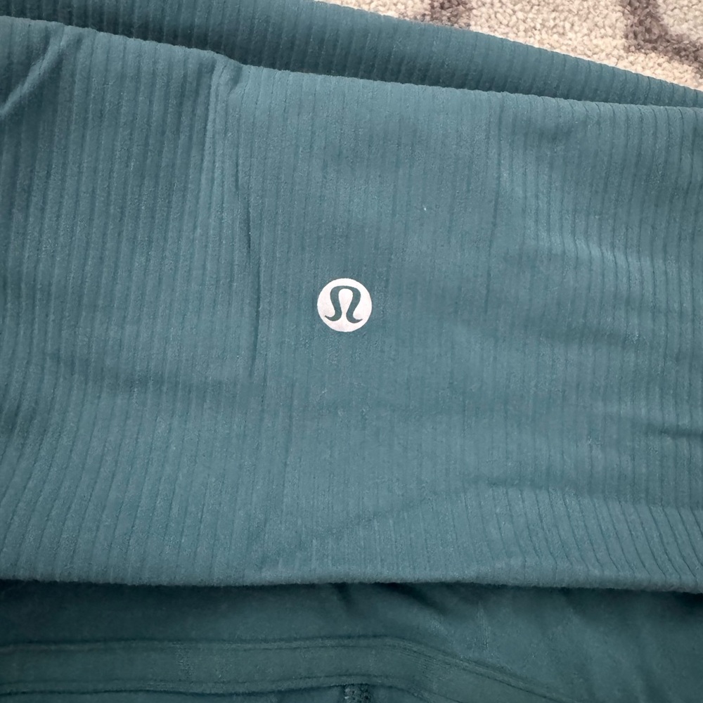 Lululemon fold over Align Joggers Full Length - Picture 4 of 5